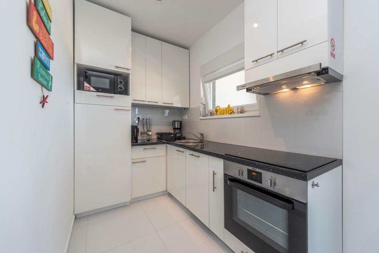 Adris 2 Luxury Modern Apartment With A Pool Novalja Kültér fotó