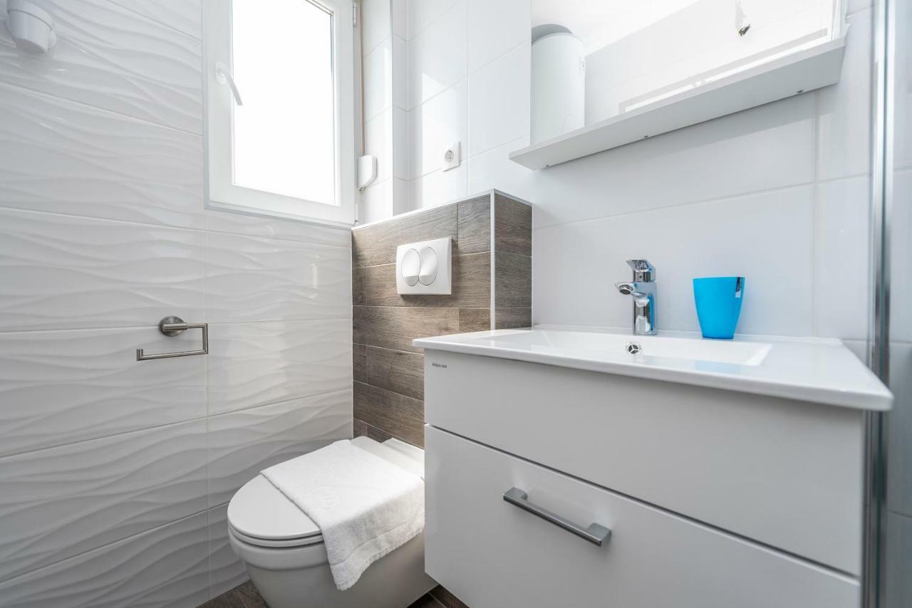 Adris 2 Luxury Modern Apartment With A Pool Novalja Kültér fotó